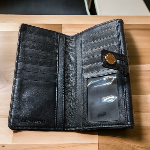 Michael Kors Handbags - Michael Kors Long Wallet